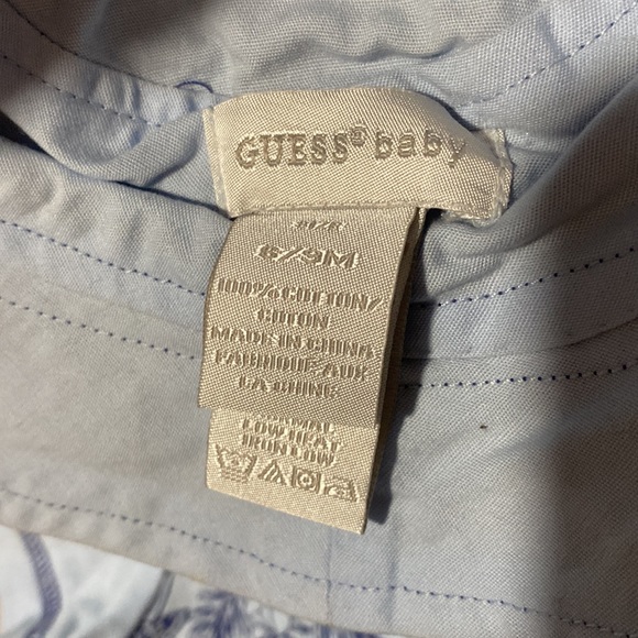 NWT Guess baby 2pc set boys size 6-9 mos. 👶 - Picture 3 of 6